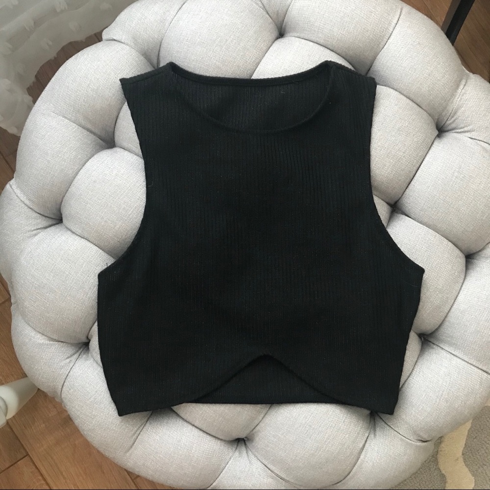 Urban Outfitters Black Sleeveless Ribbed Crop Top Size XS